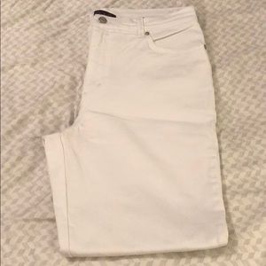 NWT Gloria Vanderbilt White Stretch Amanda Jeans